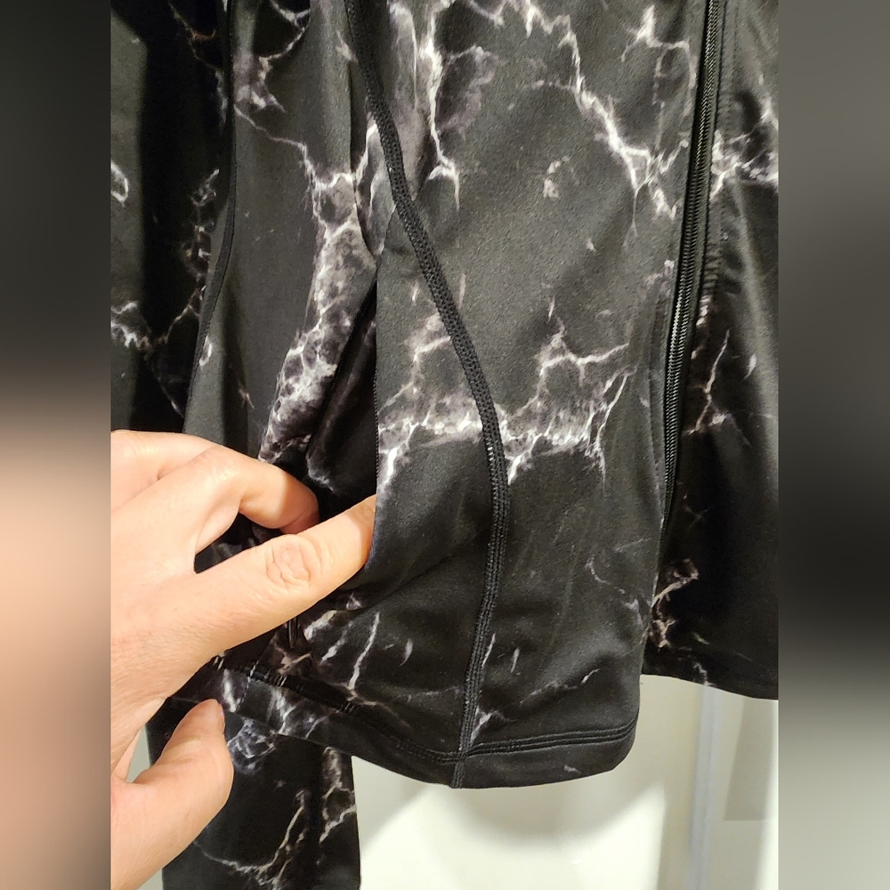 Buffbunny Marble Collection Jacket - image 2